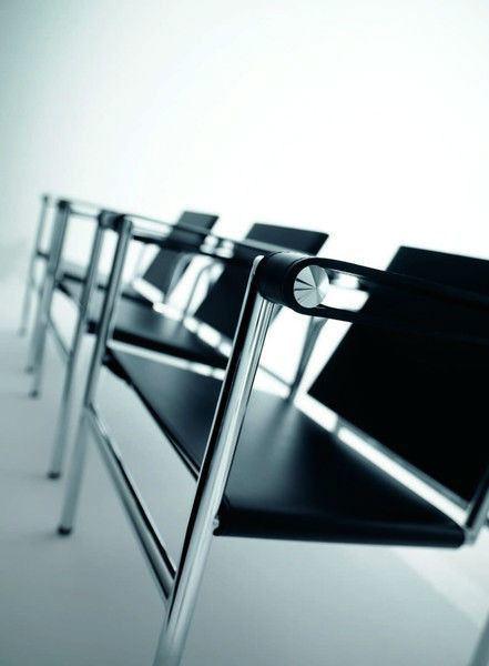 Le Corbusier Basculant Sling Chair (LC1) - Black Leather
